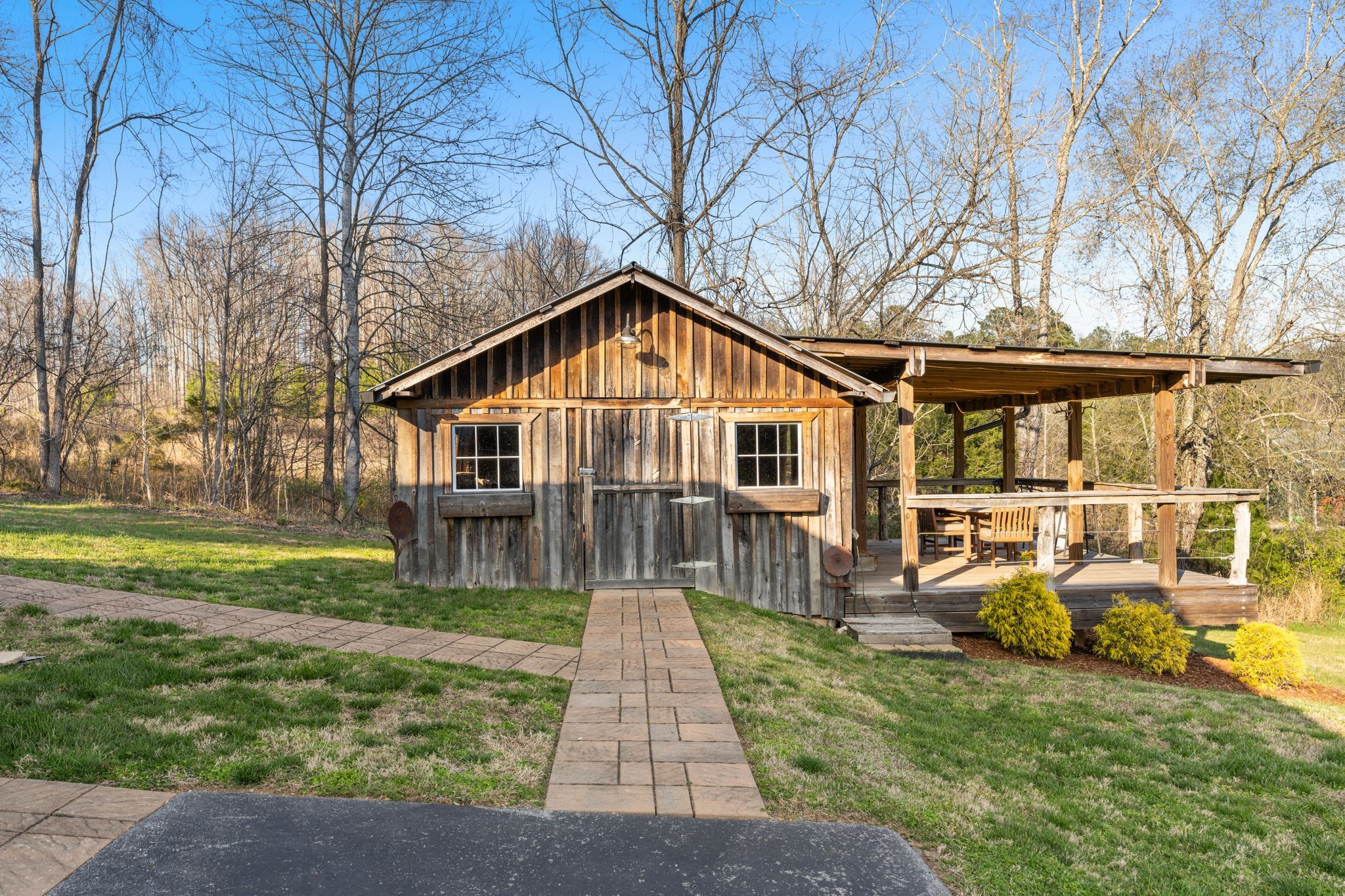 7200 Kingston Road Fairview, TN 37062 - Photo 54 of 68 a front view of a house with a yard