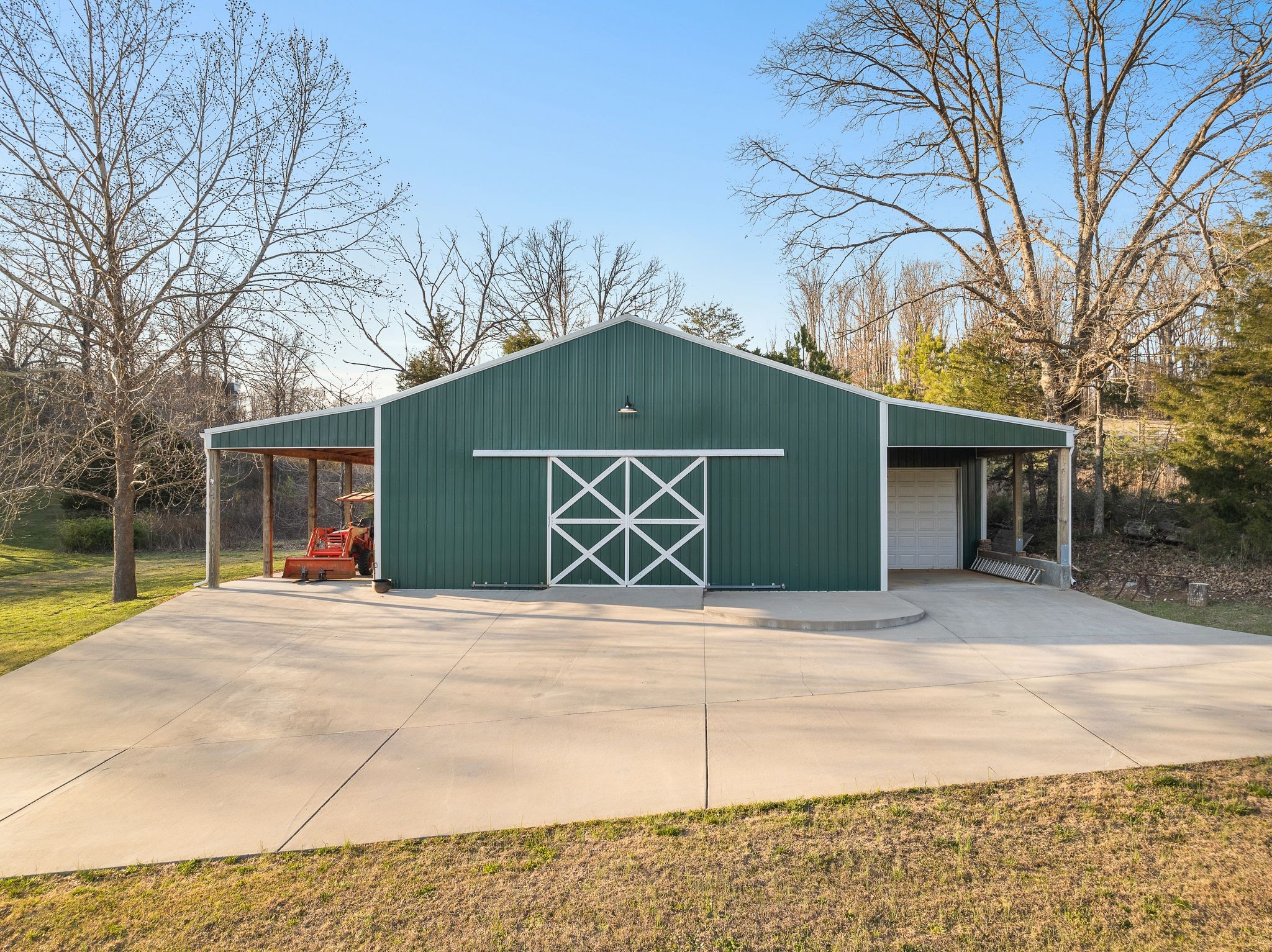 7200 Kingston Road Fairview, TN 37062 - Photo 60 of 68 a house view with a outdoor space