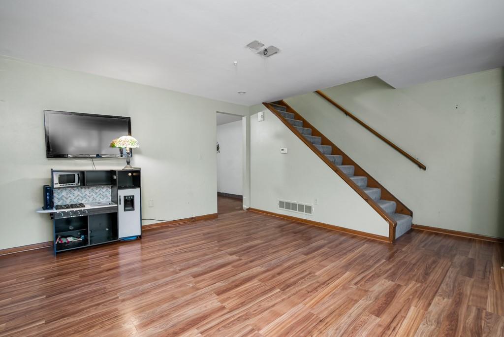 200-202 Soose Road Pittsburgh, PA 15209 - Photo 14 of 20 Gallery Image 14