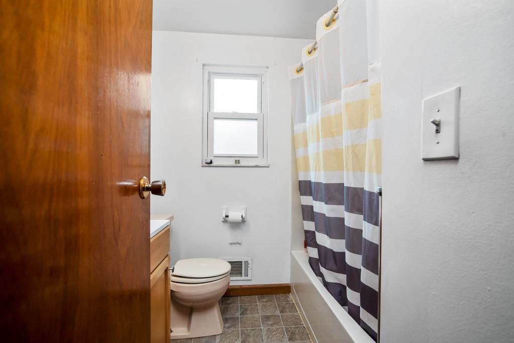 200-202 Soose Road Pittsburgh, PA 15209 - Photo 10 of 20 Gallery Image 10