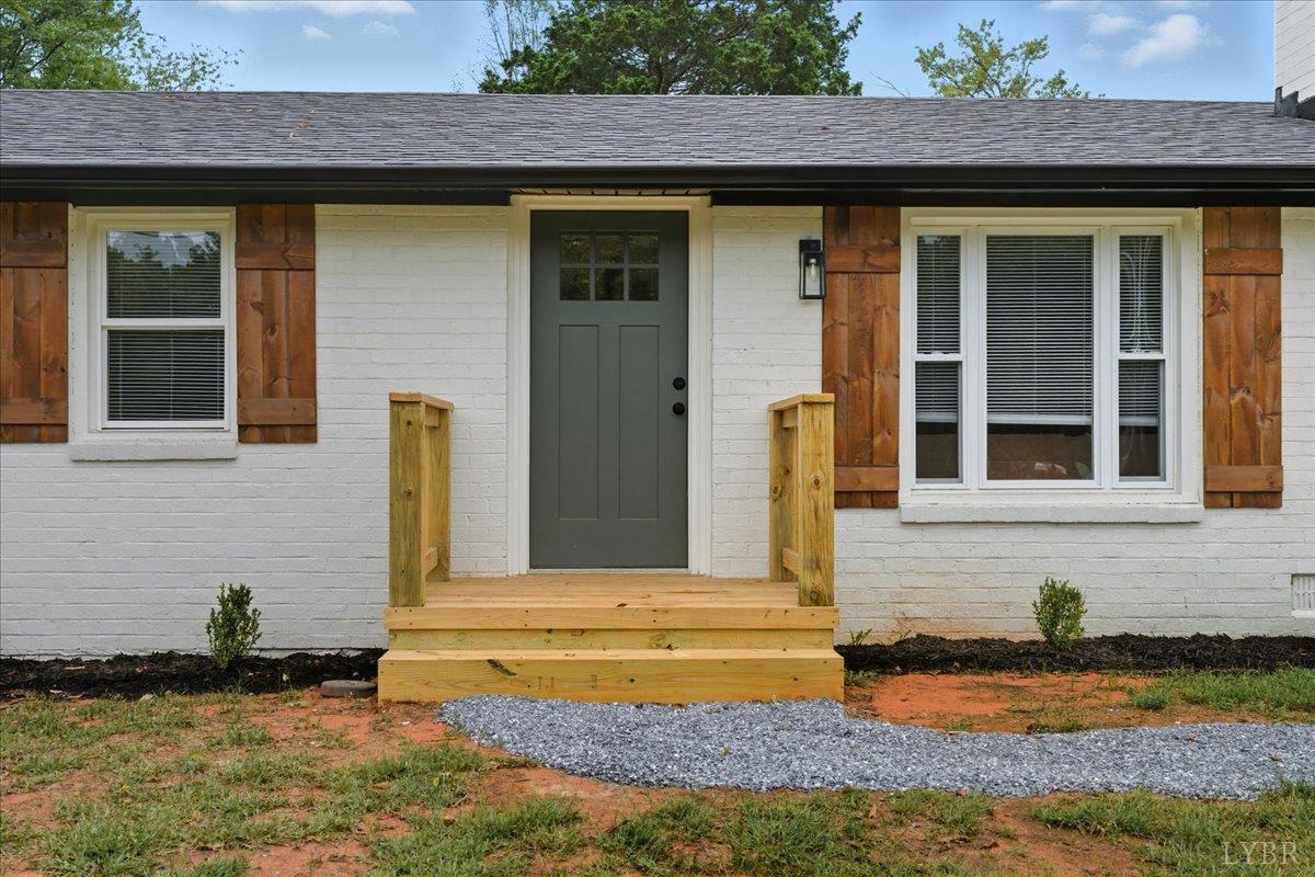 164 Glade Road Madison Heights, VA 24572 - Photo 2 of 35 Gallery Image 2