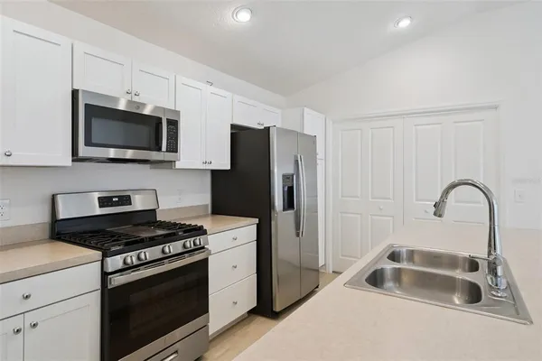 $2,500 | 7548 Kuehner Court, The Villages, FL 34762