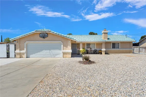 $449,000 | 17908 Yucca Street, Hesperia, CA 92345