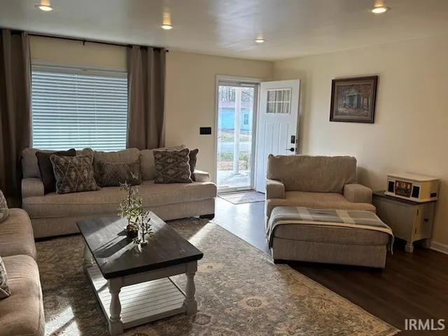 $315,000 | 7044 Abell Lane, Newburgh, IN 47630