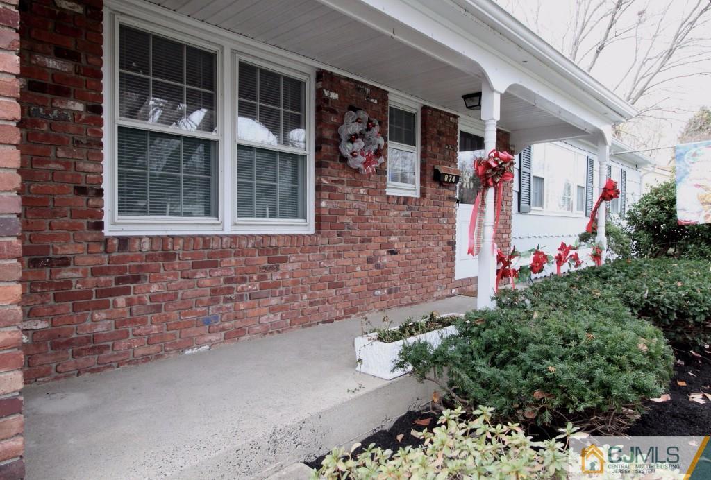 874 Fox Meadow Road North Brunswick, NJ 08902 - Photo 2 of 15 Gallery Image 2