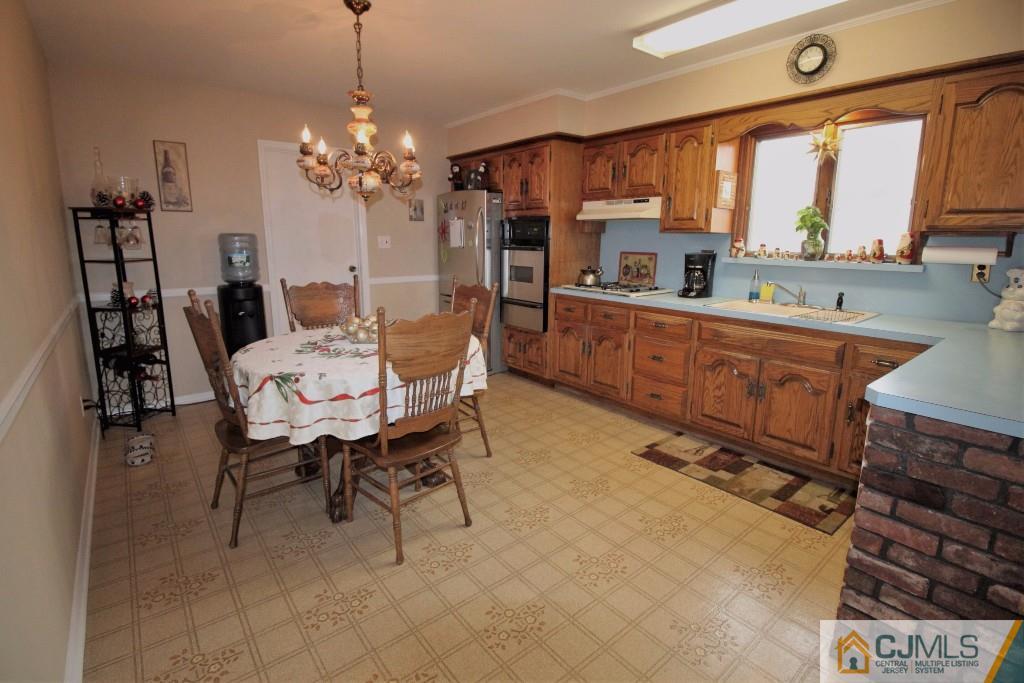 874 Fox Meadow Road North Brunswick, NJ 08902 - Photo 7 of 15 Gallery Image 7