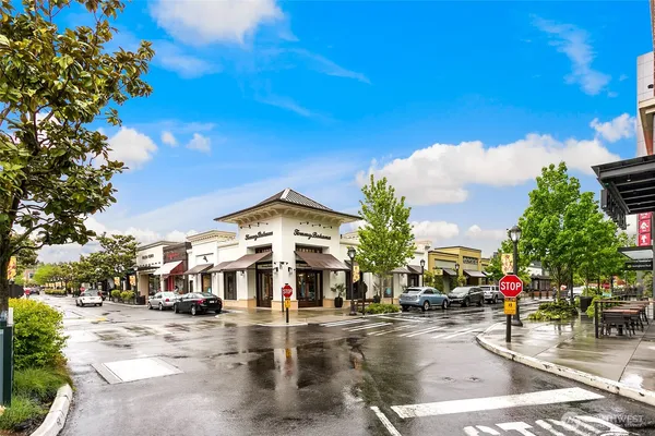 $510,000 | 5220 21st Avenue Northeast, Unit 2, Seattle, WA 98105