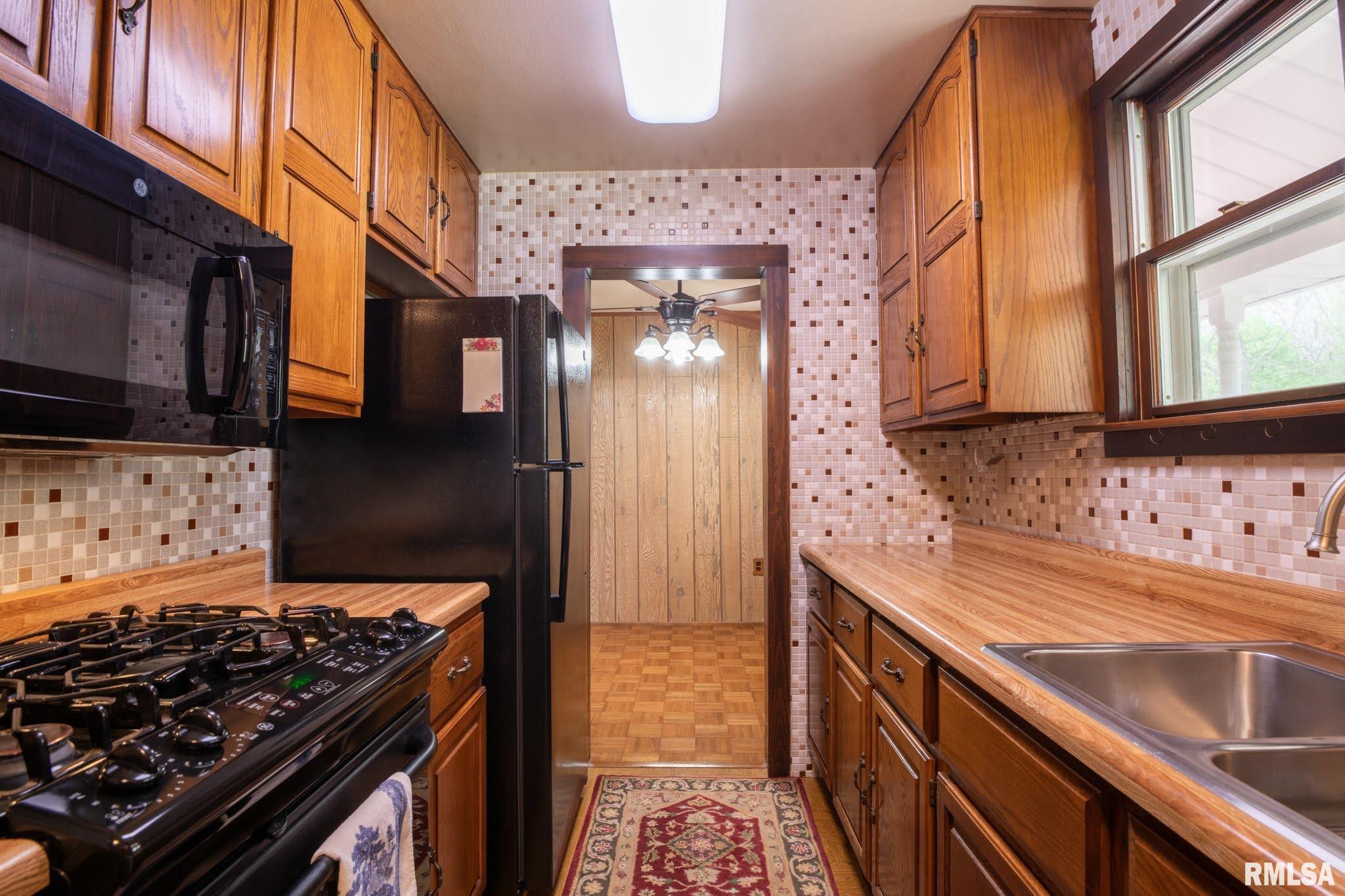 113 Craig Road Marquette Heights, IL 61554 - Photo 12 of 30 Gallery Image 12