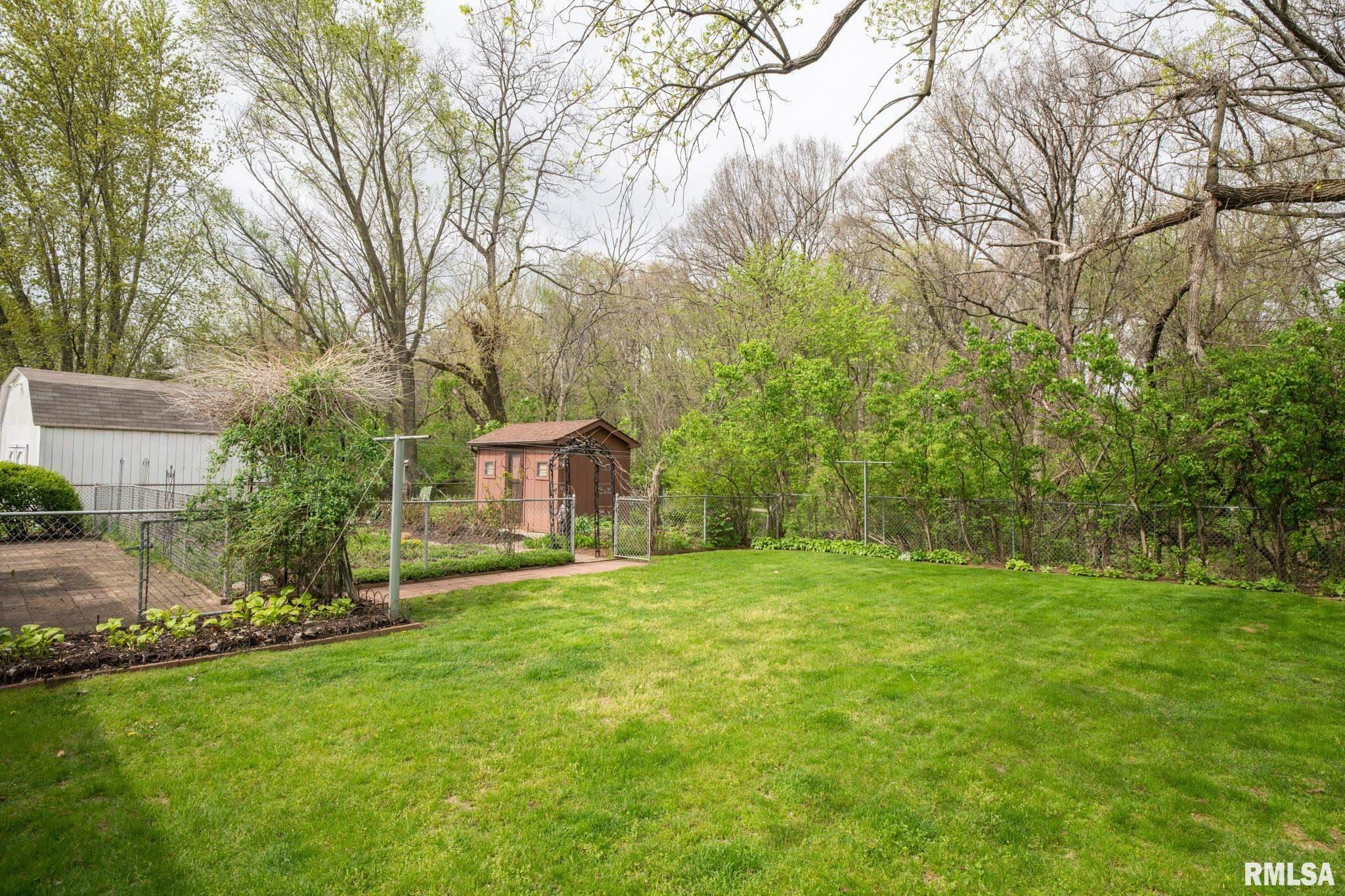113 Craig Road Marquette Heights, IL 61554 - Photo 5 of 30 Gallery Image 5