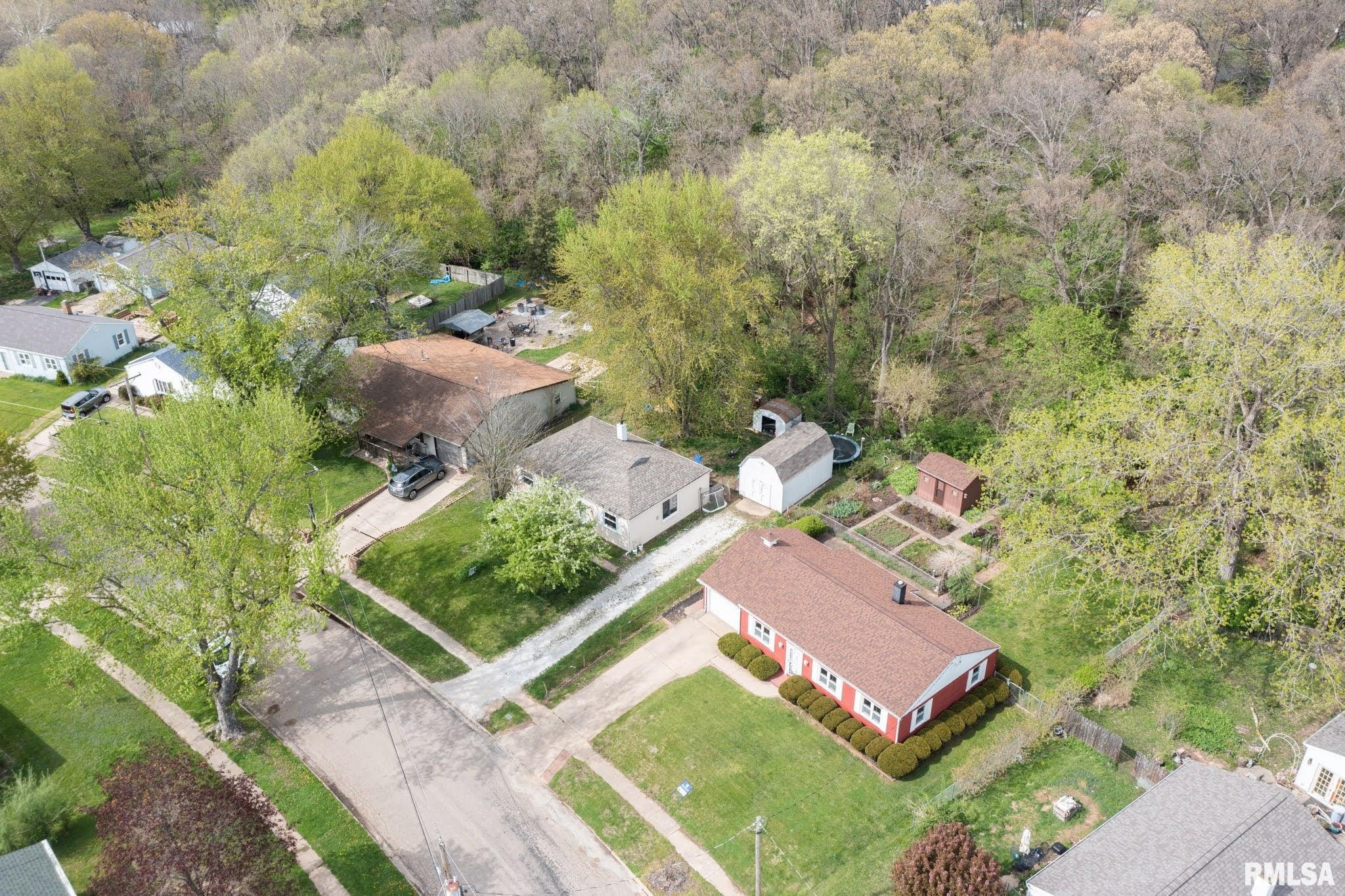 113 Craig Road Marquette Heights, IL 61554 - Photo 6 of 30 Gallery Image 6