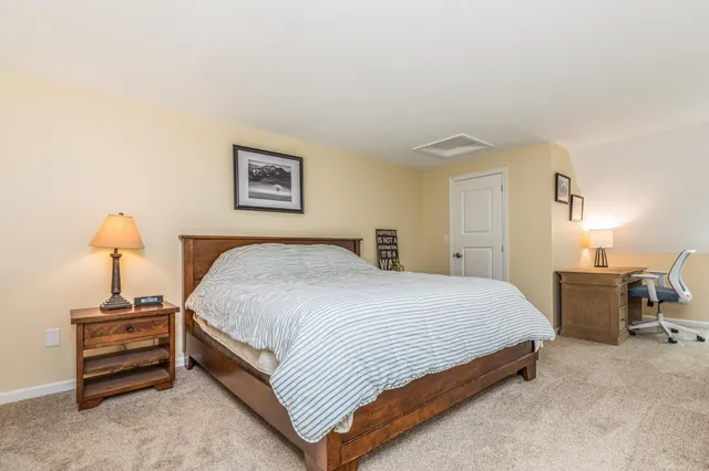 $339,500 | 8 Montrose Drive, Unit 8, Stratham, NH 03885