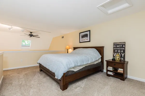 $335,000 | 8 Montrose Drive, Unit 8, Stratham, NH 03885