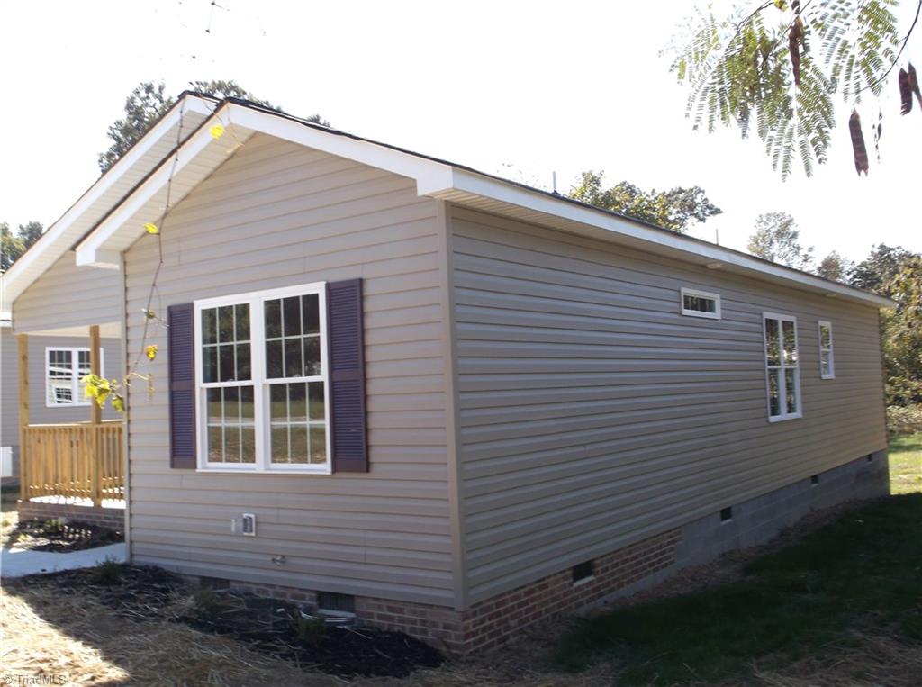 722 Hendrix Street High Point, NC 27260 - Photo 2 of 5 Gallery Image 2