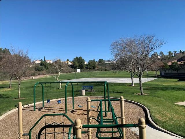 $3,150 | 31727 Via San Carlos, Temecula, CA 92592