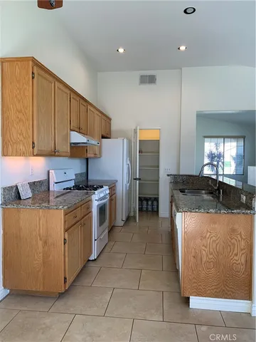 $3,150 | 31727 Via San Carlos, Temecula, CA 92592