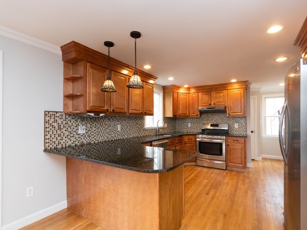 15 Wallace Road Quincy, MA 02169 - Photo 10 of 36 Gallery Image 10