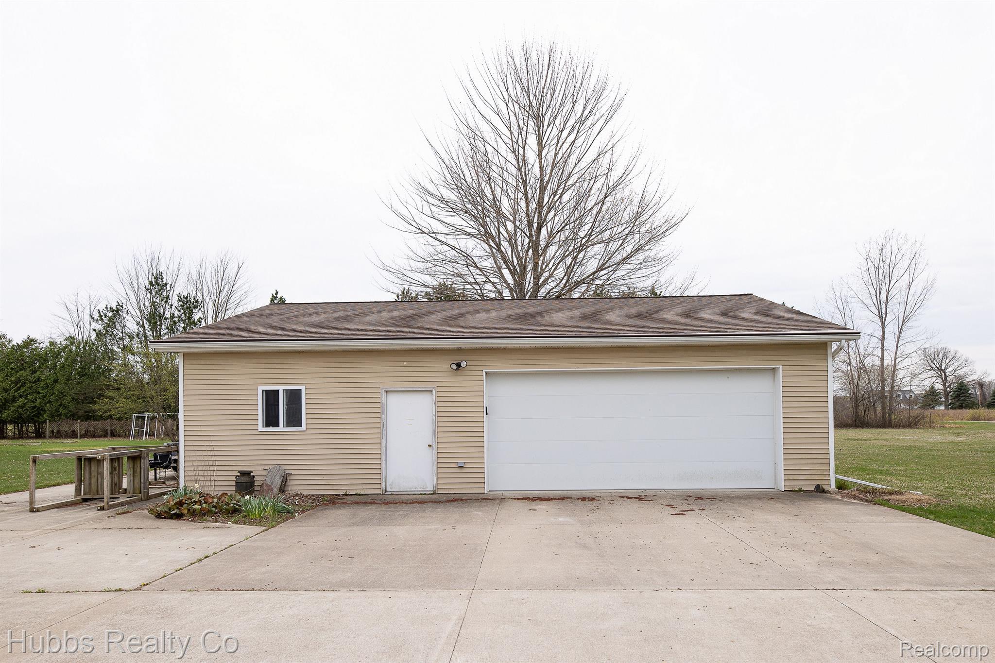 11405 Bell Road Burt, MI 48417 - Photo 38 of 60 2nd Garage 32 X 40 8 Ft Door 10' Sidewalls