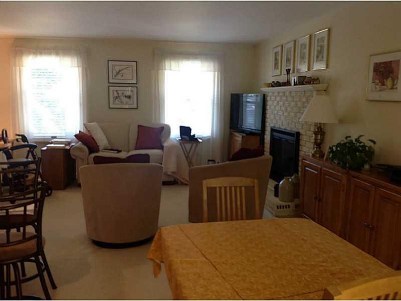 8292 Post Road Allison Park, PA 15101 - Photo 4 of 12 Dining Room.