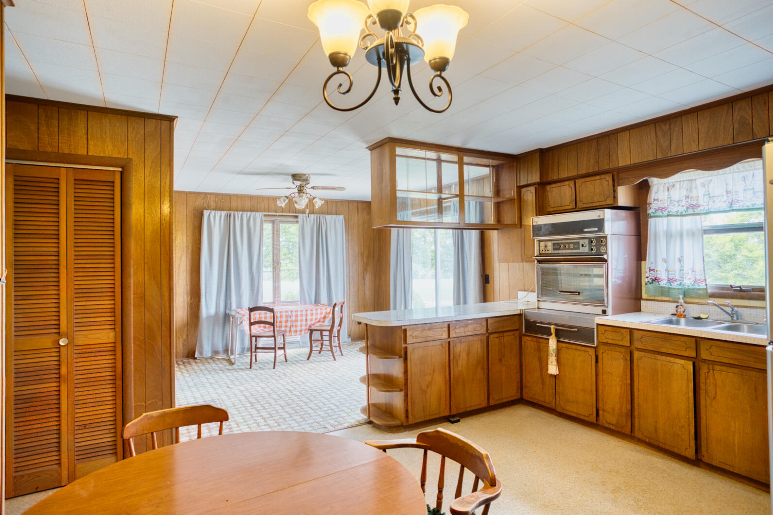 2376 Waldron Road North Adams, MI 49262 - Photo 13 of 31 0N0A6264_HDR