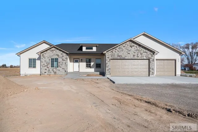 $679,000 | 864 East 1200 North, Shelley, ID 83274