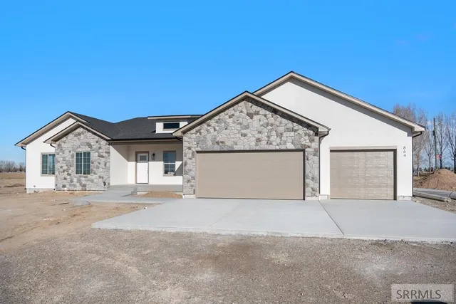 $679,000 | 864 East 1200 North, Shelley, ID 83274