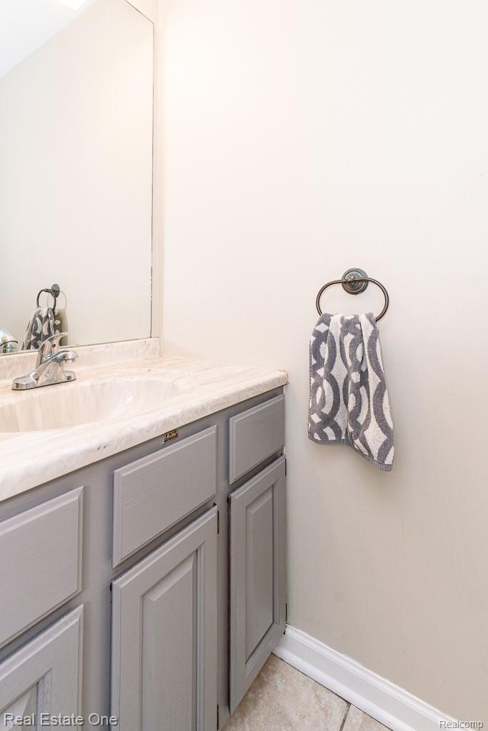 606 Whitney Drive Rochester, MI 48307 - Photo 21 of 42 606 Whitney_MLS-019.jpg
