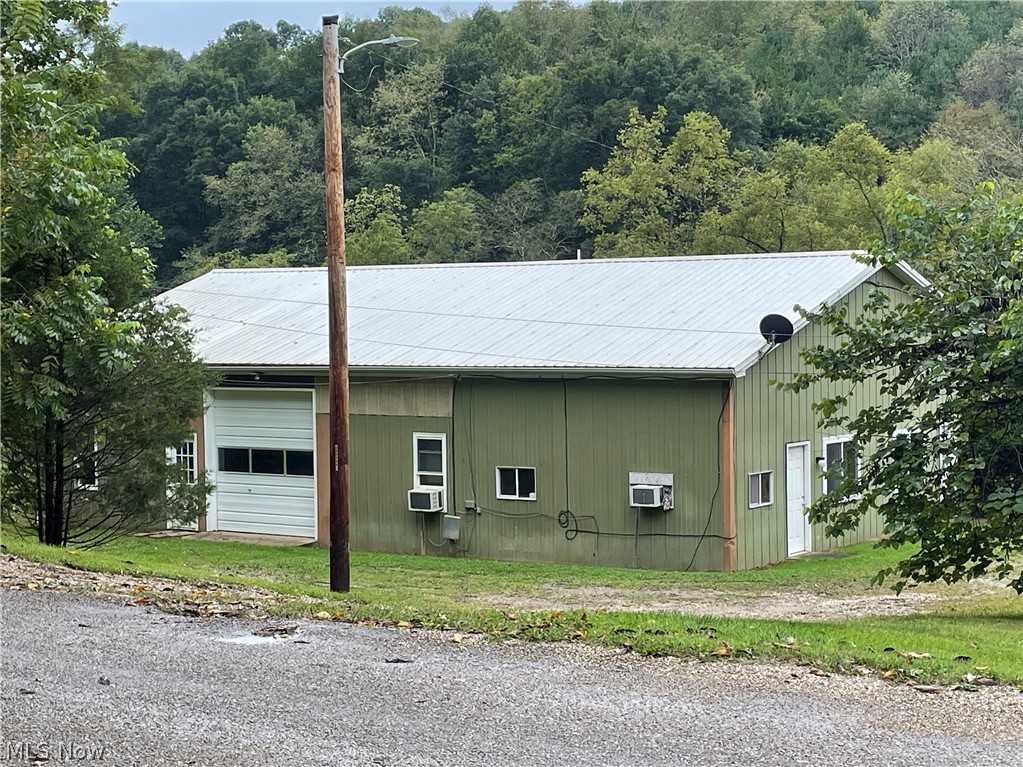 65155 Cooks Run Road Cambridge, OH 43725 - Photo 2 of 3