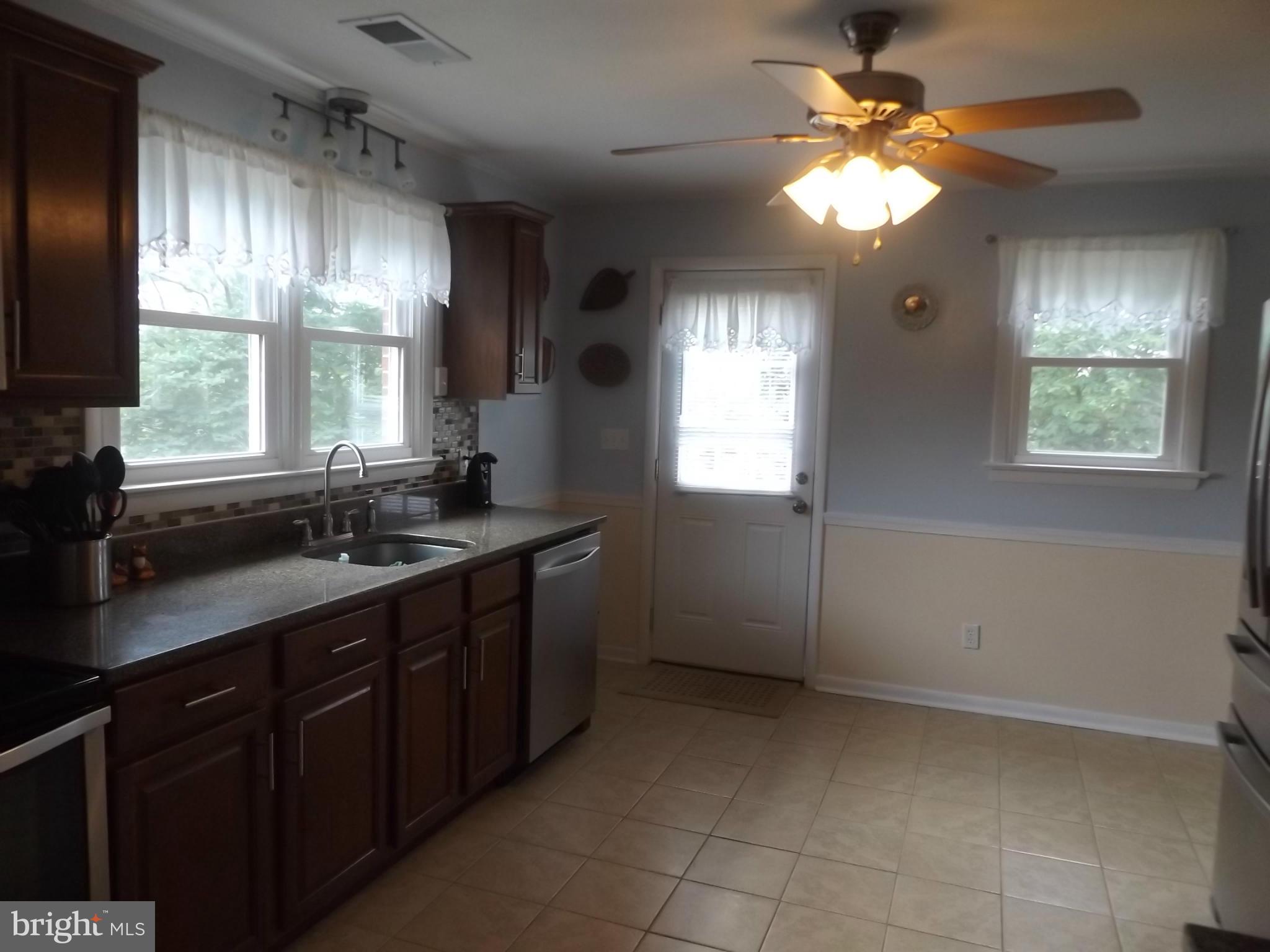 698 Tilthammer Mill Road Boyce, VA 22620 - Photo 7 of 30 Kitchen