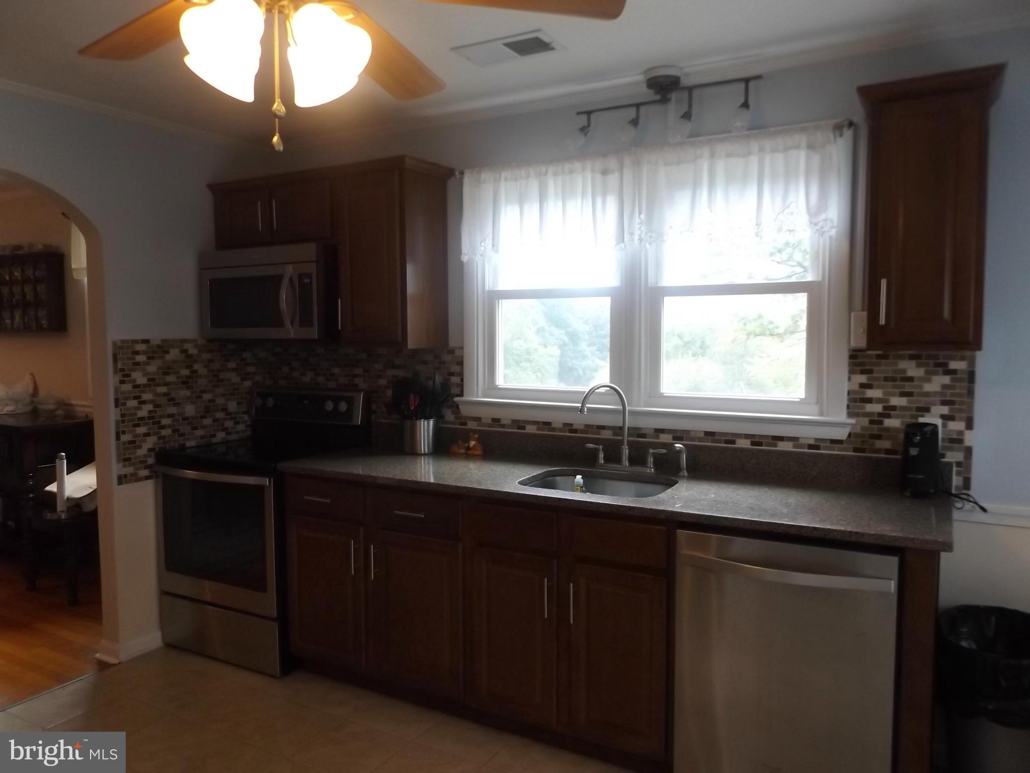 698 Tilthammer Mill Road Boyce, VA 22620 - Photo 8 of 30 Kitchen