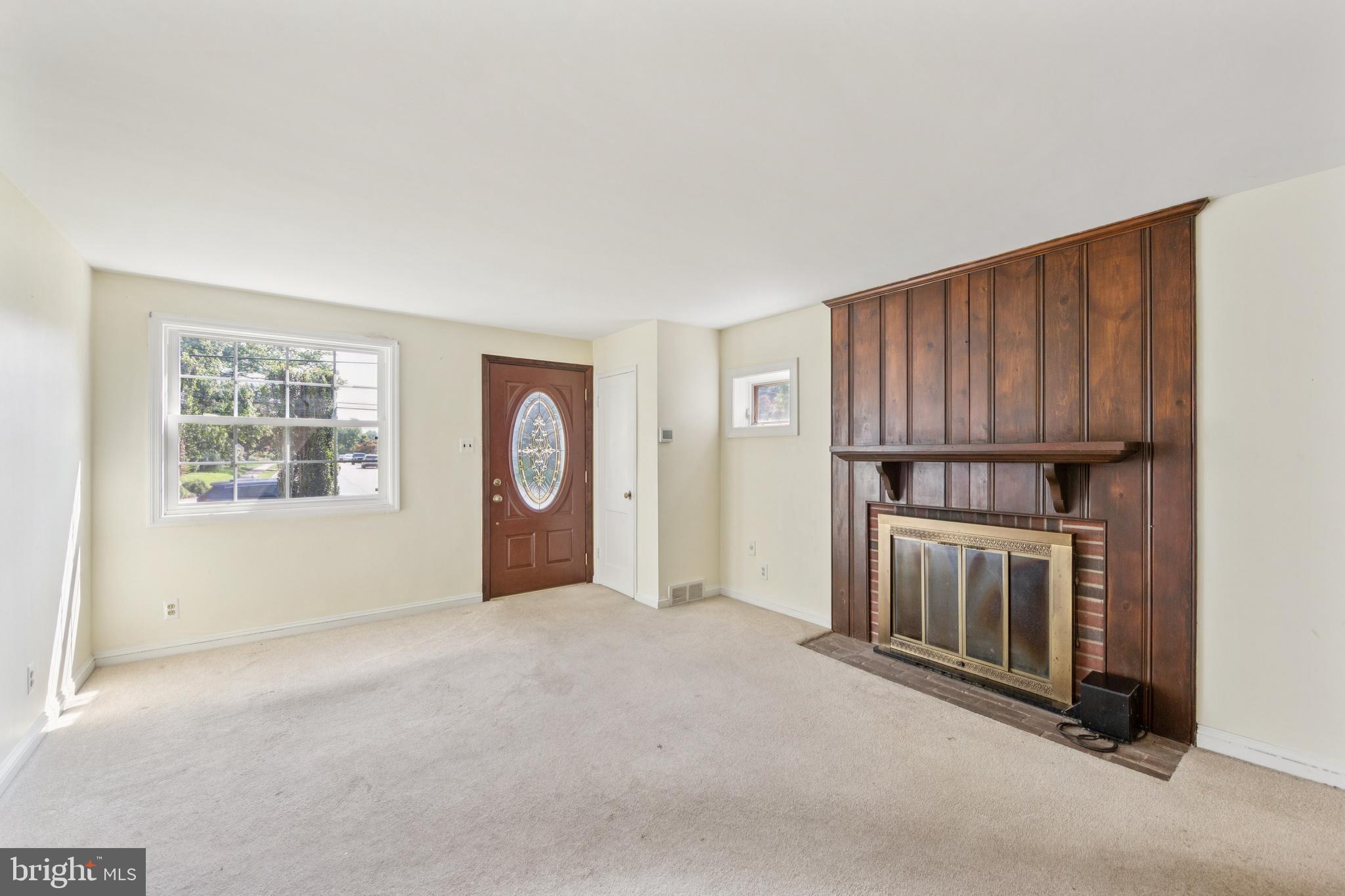340 East Thomson Avenue Springfield, PA 19064 - Photo 2 of 35 Gallery Image 2