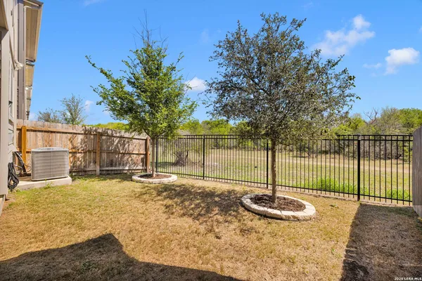 $3,000 | 8851 Oakland Road, Unit 36, San Antonio, TX 78240