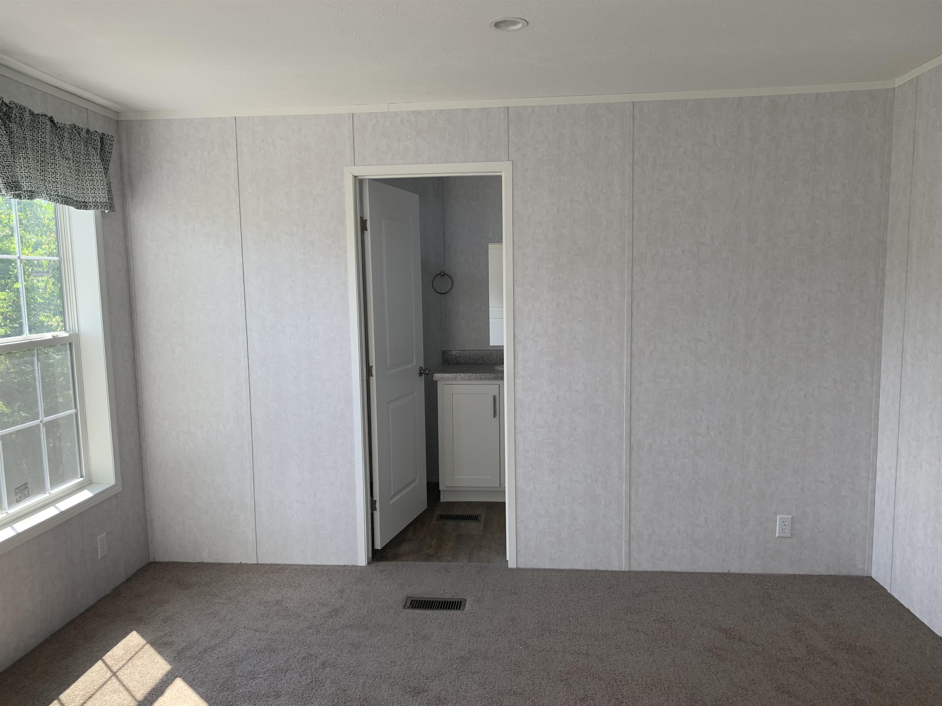 11 Trade Wind Lane Rochester, NH 03867 - Photo 18 of 30