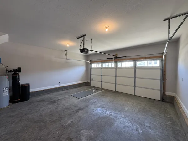 $2,395 | 851 Cherry Blossom Lane, Clarksville, TN 37040
