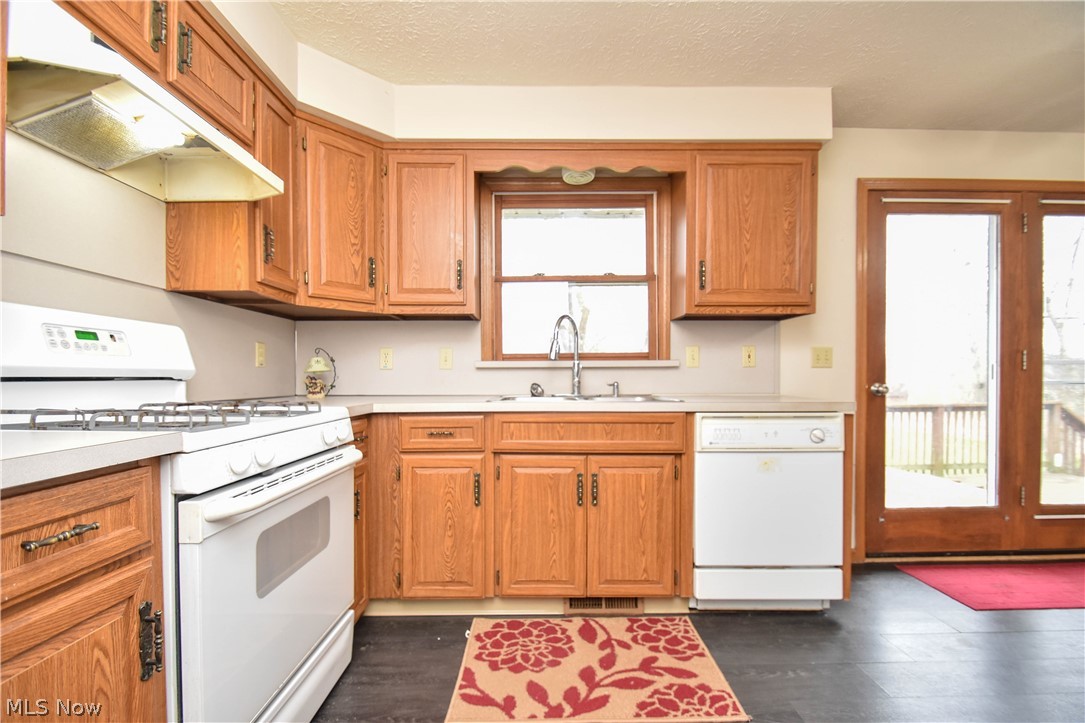845 North Johnson Road Sebring, OH 44672 - Photo 8 of 35 Gallery Image 8