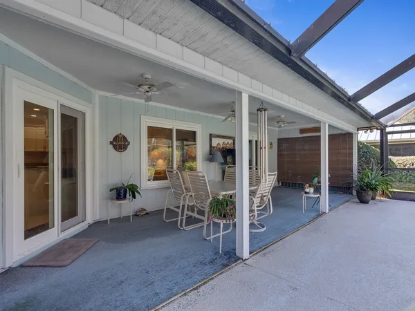 $425,000 | 3960 1st Lane, Vero Beach, FL 32968