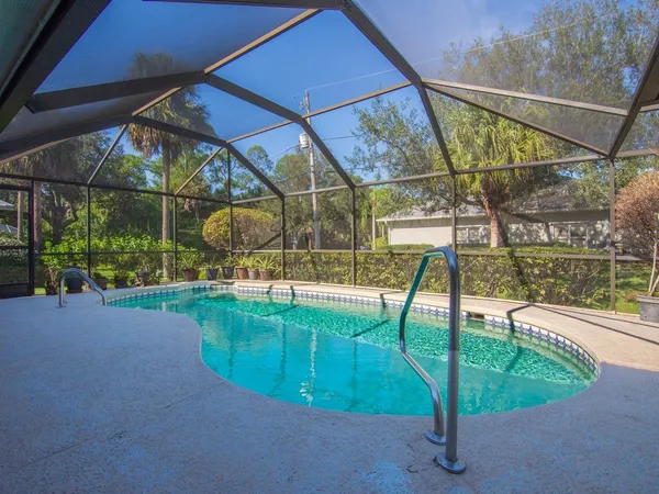 $425,000 | 3960 1st Lane, Vero Beach, FL 32968
