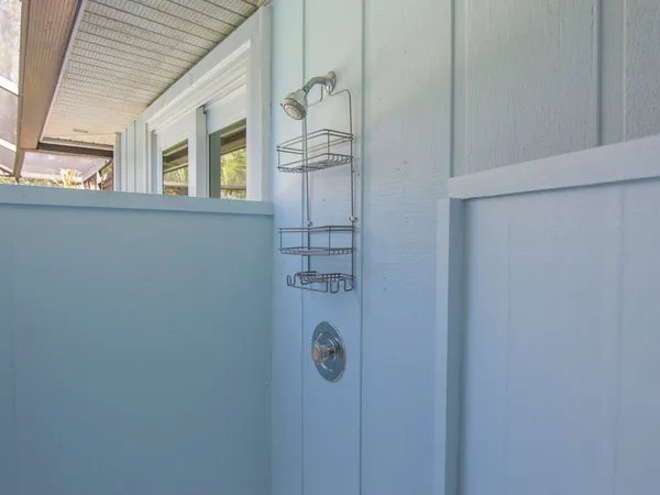 $425,000 | 3960 1st Lane, Vero Beach, FL 32968