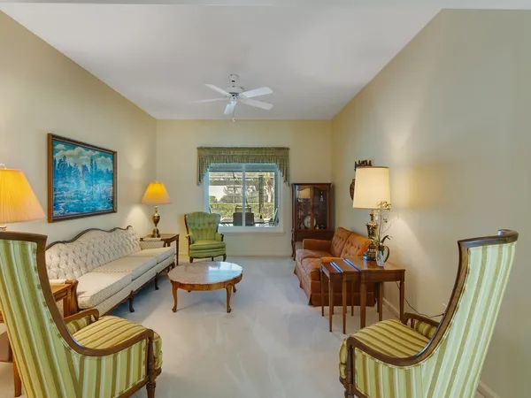 $425,000 | 3960 1st Lane, Vero Beach, FL 32968