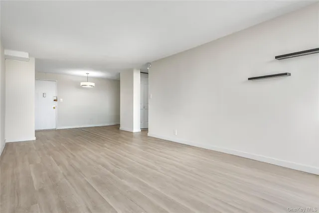 $285,000 | 118-18 Union Turnpike, Unit 11A | Kew Gardens