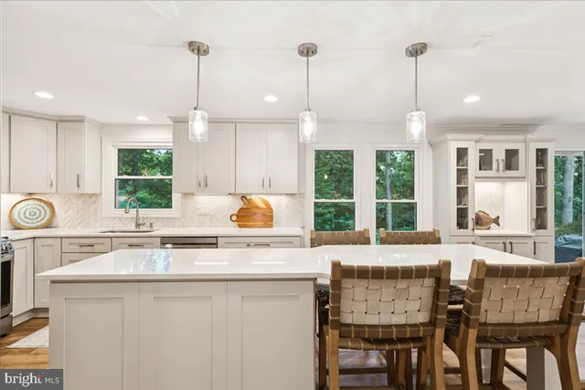 $925,000 | 1377 Rock Chapel Road, Herndon, VA 20170