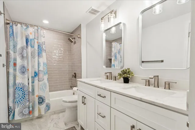 $925,000 | 1377 Rock Chapel Road, Herndon, VA 20170