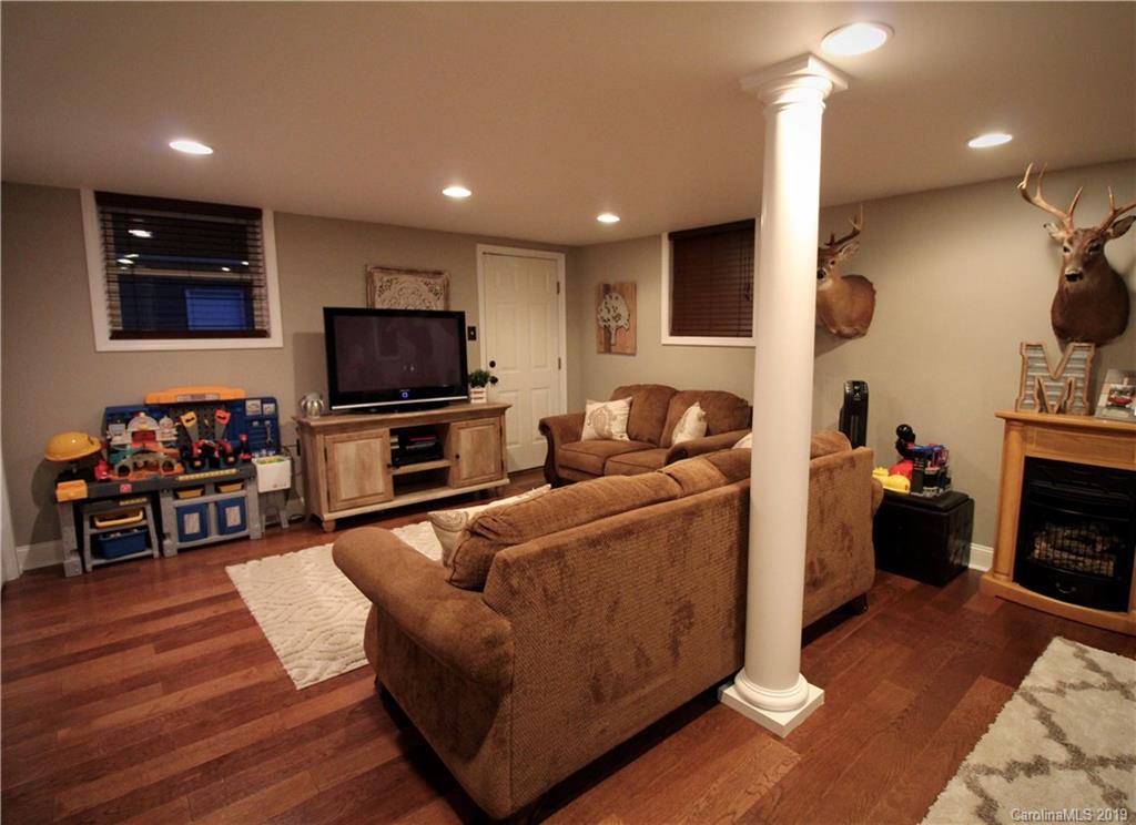 21 Leon Fox Road, Unit R20 Taylorsville, NC 28681 - Photo 28 of 35 Gallery Image 28