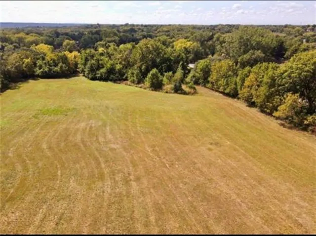 $300,000 | 7614 Riverview Avenue, Kansas City, KS 66112