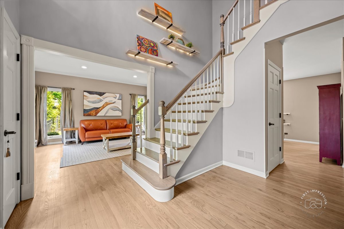 4N589 High Meadow Road St. Charles, IL 60175 - Photo 4 of 38 Gallery Image 4