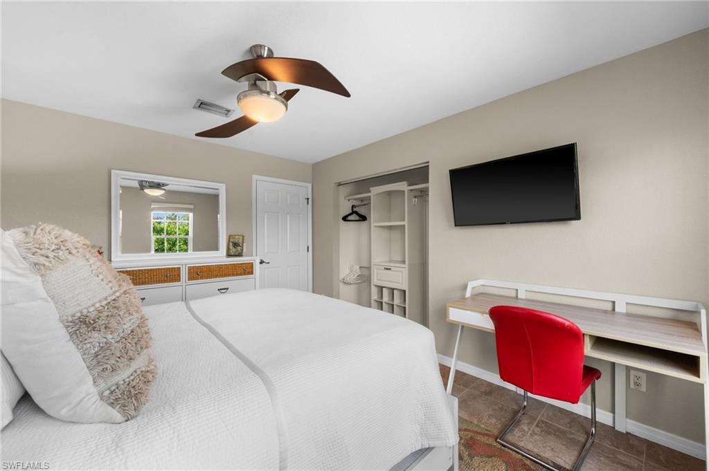 105 West Hilo Street Naples, FL 34113 - Photo 14 of 27