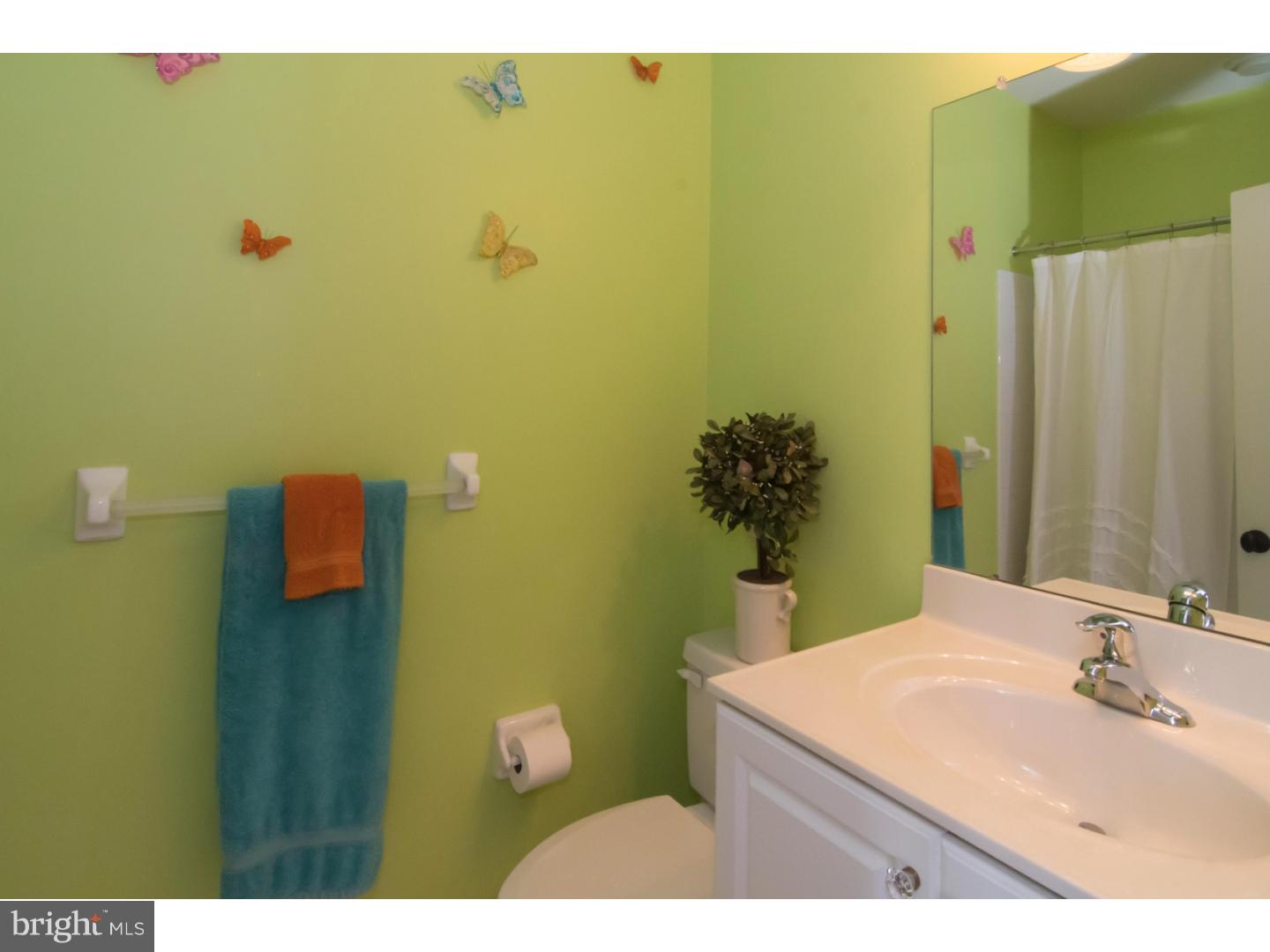 1001 Barclay Road Chester Springs, PA 19425 - Photo 17 of 25 Bathroom