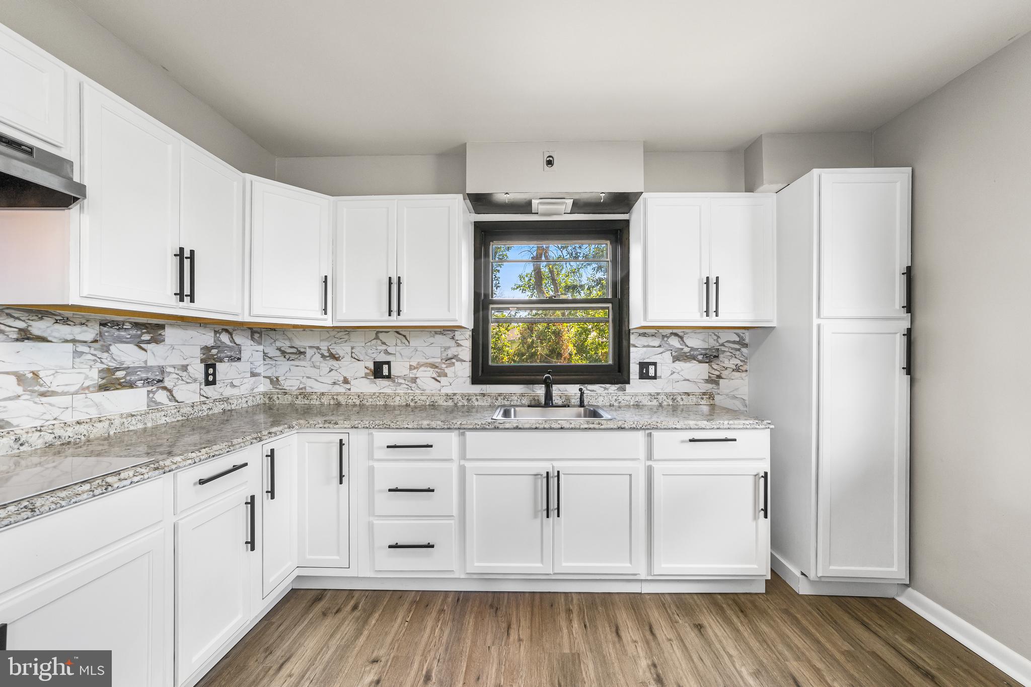15 Cove Road Penns Grove, NJ 08069 - Photo 4 of 24 Gallery Image 4
