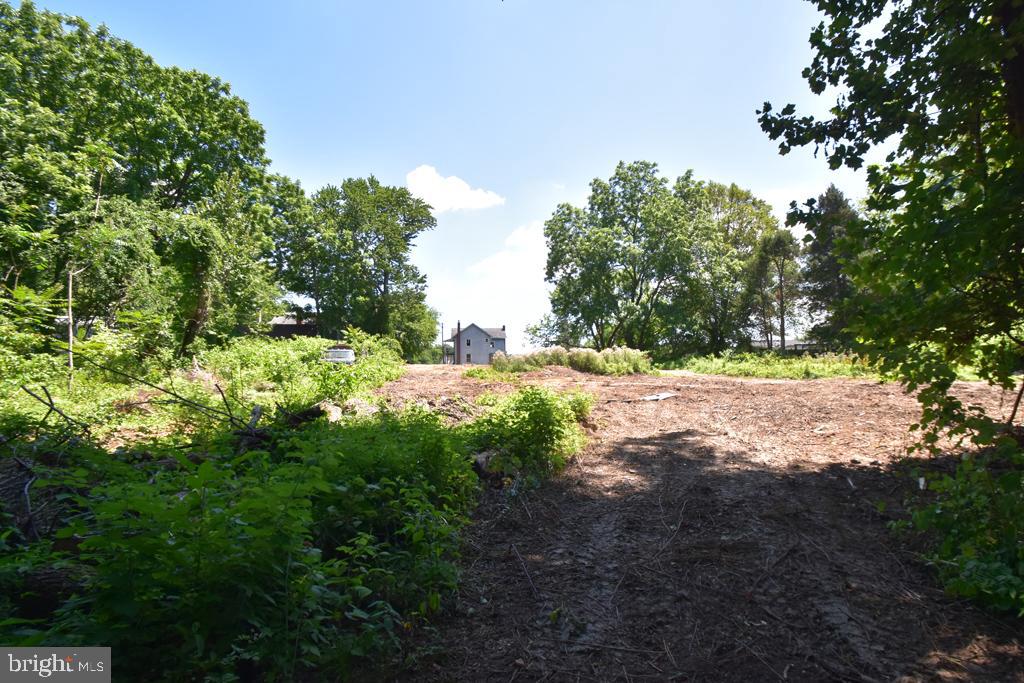 3326 Offutt Road Randallstown, MD 21133 - Photo 3 of 9
