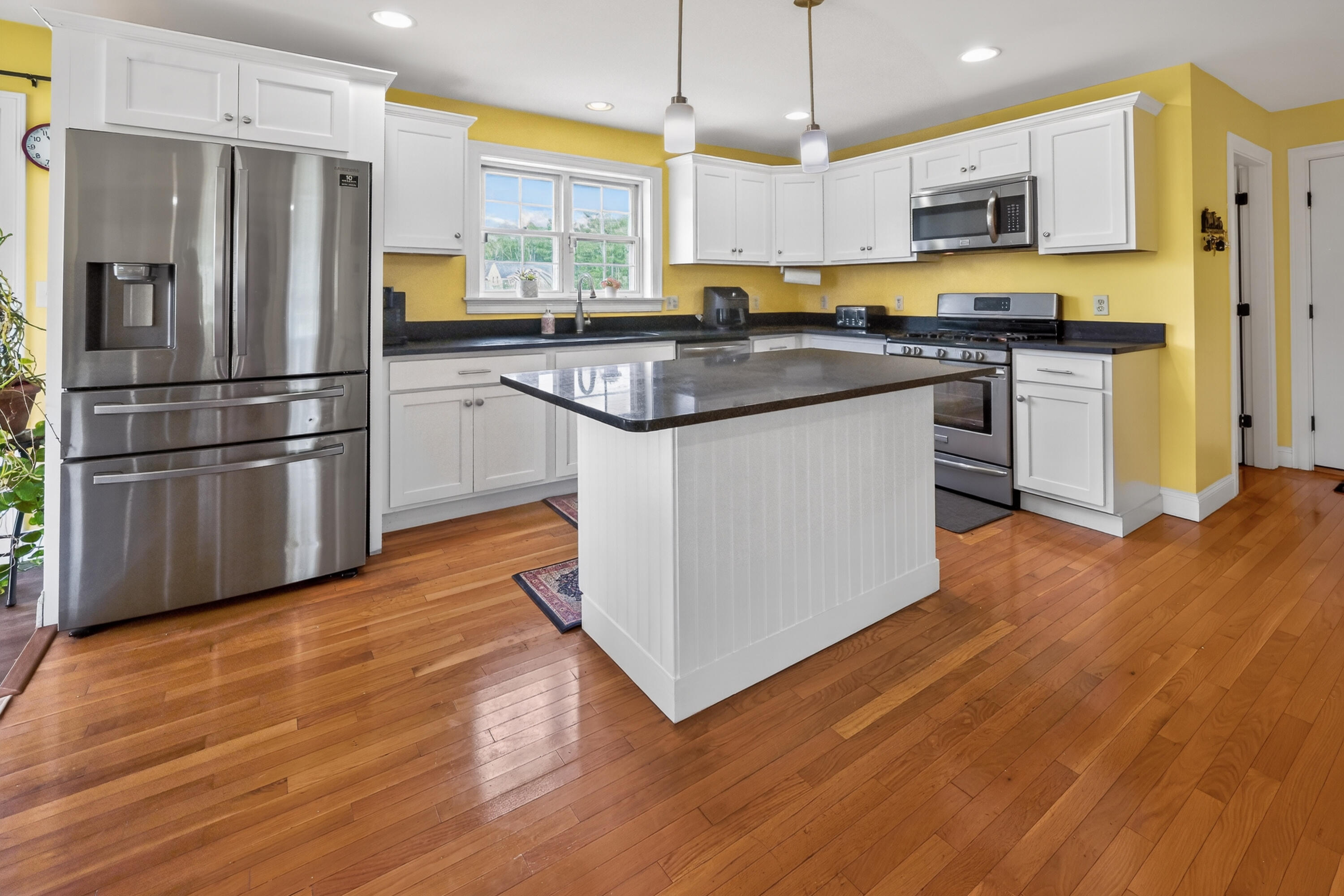 94 Gorham Road Scarborough, ME 04074 - Photo 4 of 37 017_DSC_6696-HDR