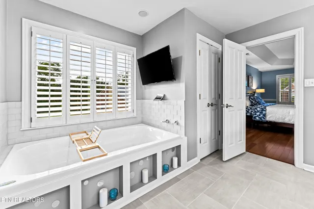 $827,999 | 12176 Brookstone Drive, Knoxville, TN 37934